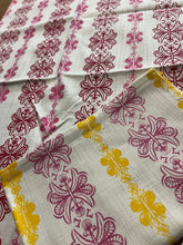 Load image into Gallery viewer, Hedges Tea Towels Set. Pink and Yellow.
