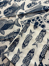 Load image into Gallery viewer, Fishy Tea Towels Set.
