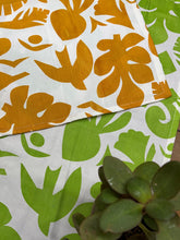 Load image into Gallery viewer, Paper Chase Tea Towel Set in Green and Mustard.
